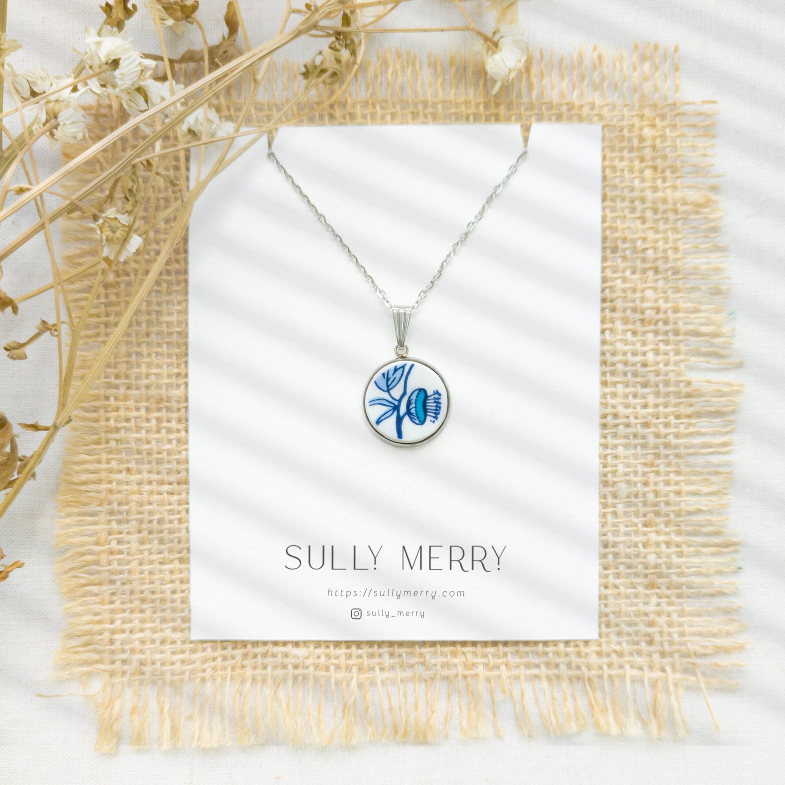 Pendentif porcelaine vintage. n°45